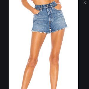 LEVIS RIBCAGE SHORTS